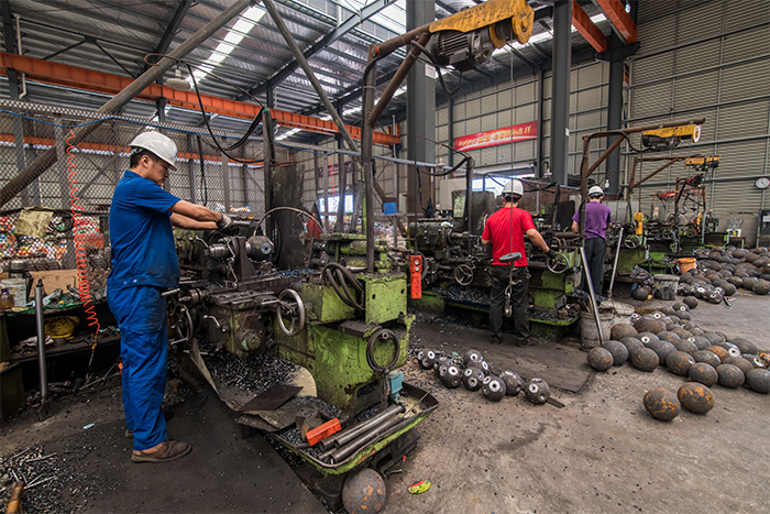 和平网架配件车间